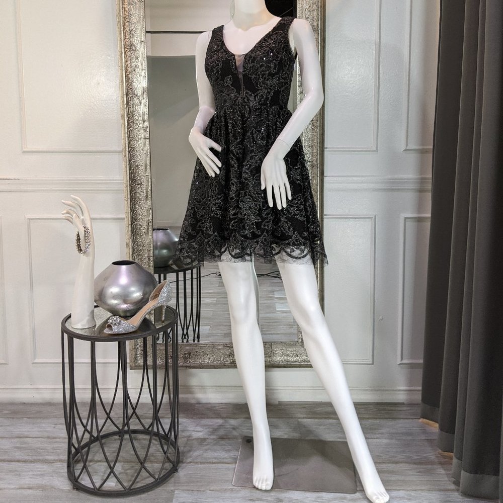 Black and Silver Short Cocktail Homecoming Formal Dress